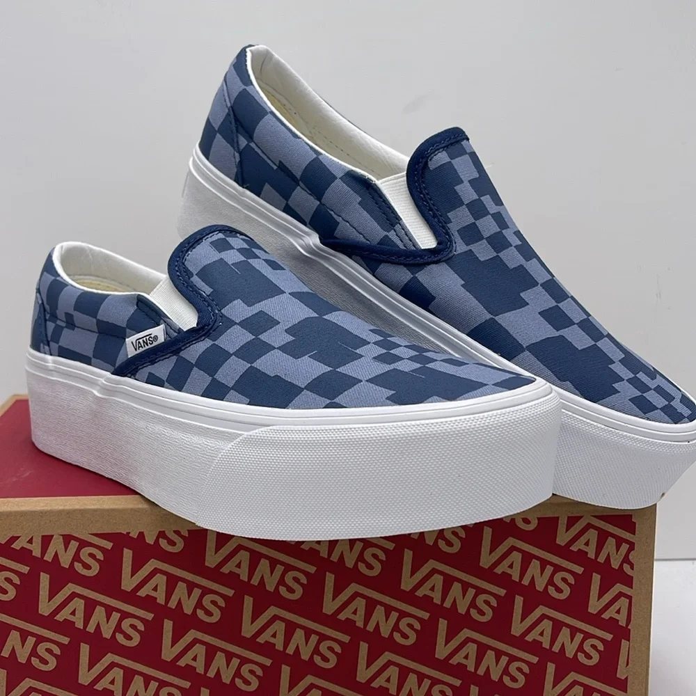 Vans WMNS Blue Checkered Classic Slip-On Sneakers Platforms Multi Check Blue